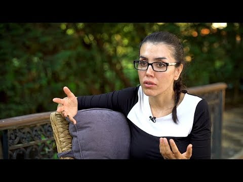 Foto - Aksi bir karar vicdanları yaralardı! Yerli Siyonist Azra Kohen resmen şutlandı