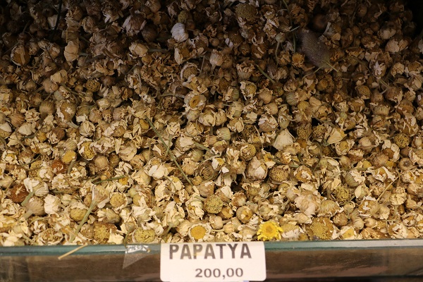 Foto - Aktarlarda yoğunluk başladı! Bu çayı içen hasta olmuyor