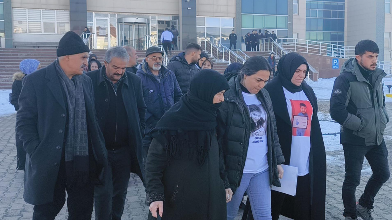 Akülü arabasıyla oynarken kurşunların hedefi olmuştu: 5 tutuklu sanıktan biri serbest bırakıldı