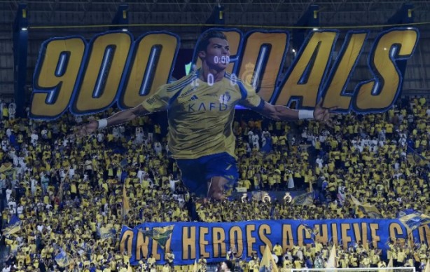 Foto - Al Nassr taraftarından Ronaldo'ya büyük jest!