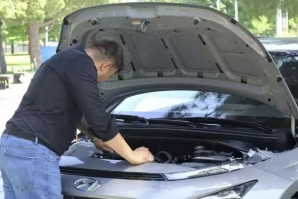 Foto - Al-sat' yapan fenomene 700 bin liralık ceza! 'Yine de devam edeceğim'