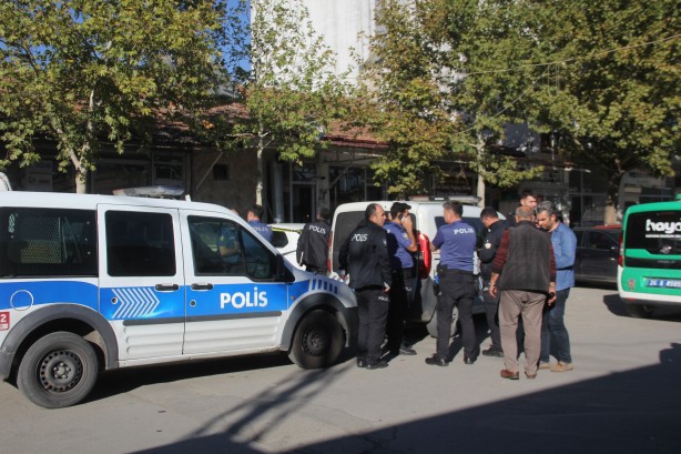 Alacak verecek meselesinde kan aktı! Önünü kesip pompalı tüfekle vurdu