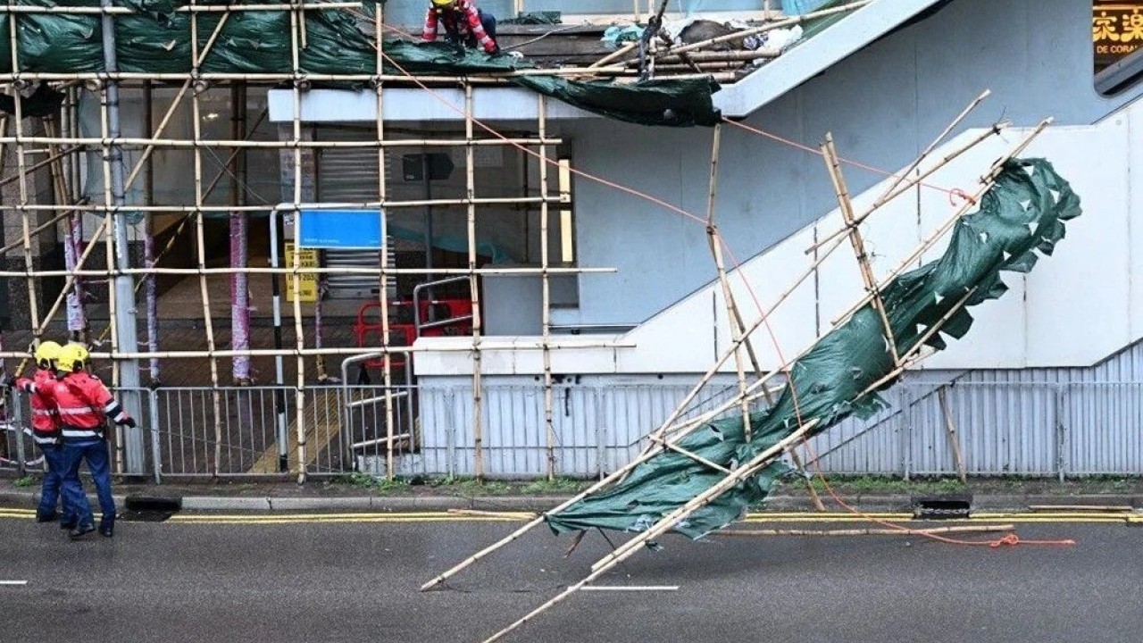 Foto - Alarm seviyesi tavan yaptı: 500 uçuş iptal edildi, okullar kapatıldı 