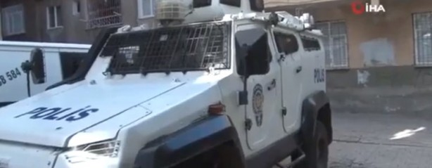 Foto - Alçak saldırı: 'Dur' ihtarına uymayan şahıs polise ateş açtı! Yaralı polis kurtarılamadı