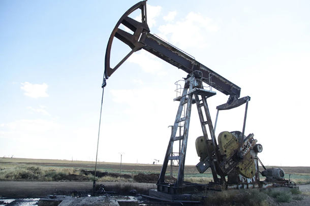 Foto - Alçaklar binlerce varil petrolü göz göre göre çalıyor! Varilini 985 liradan satıyorlar