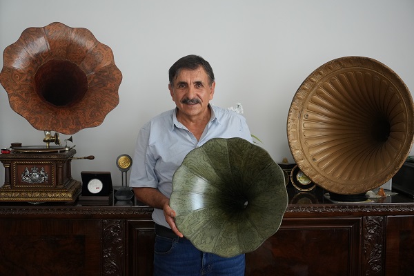 Foto - Aldığı gramofon bozuk çıkınca hayatı değişti