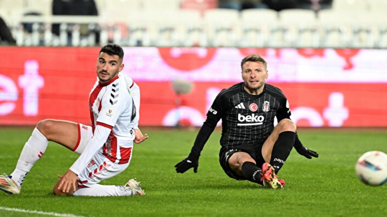 Foto - Aldığı maaş ve gösterdiği performans çıldırttı! O yıldız Süper Lig'de 19 maçtır gol atamıyor