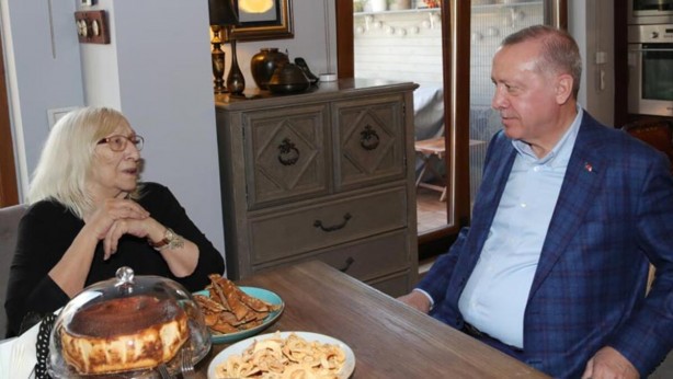 Foto - Alev Alatlı: Yedikule Zindanları'nda oturmuyoruz, hiçbir şey değişmeyecek