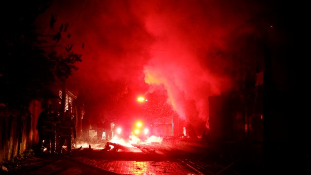 Foto - Alevler göğe yükseldi, tarihi konak küle döndü