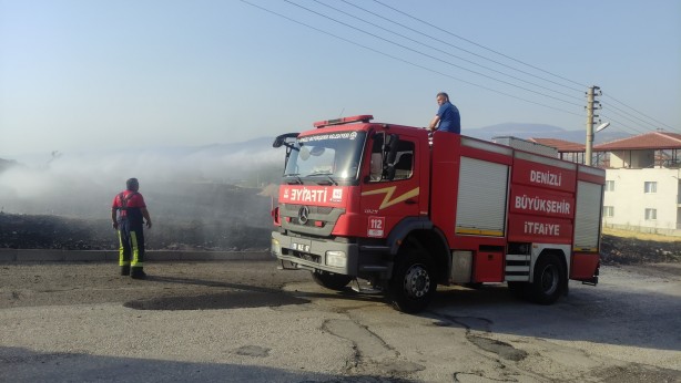 Foto - Alevlerin sardığı kümesteki hayvanları kurtarmak isterken yaralandı