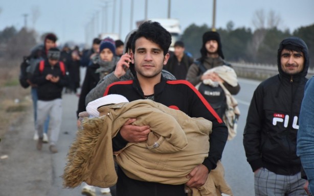 Foto - Algı oyunları tek tek bozuluyor! İşte Suriyeliler hakkında söylenen yalanlar...