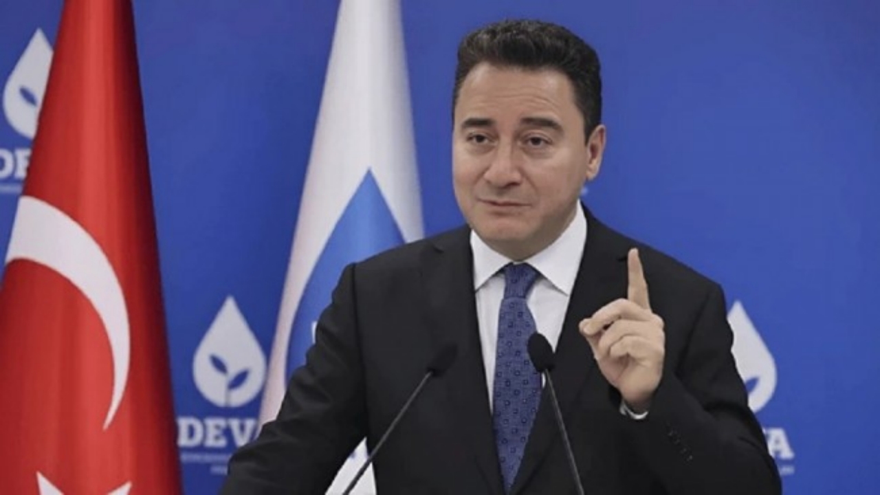 Ali Babacan fena babalandı! Tutmayın küçük enişteyi
