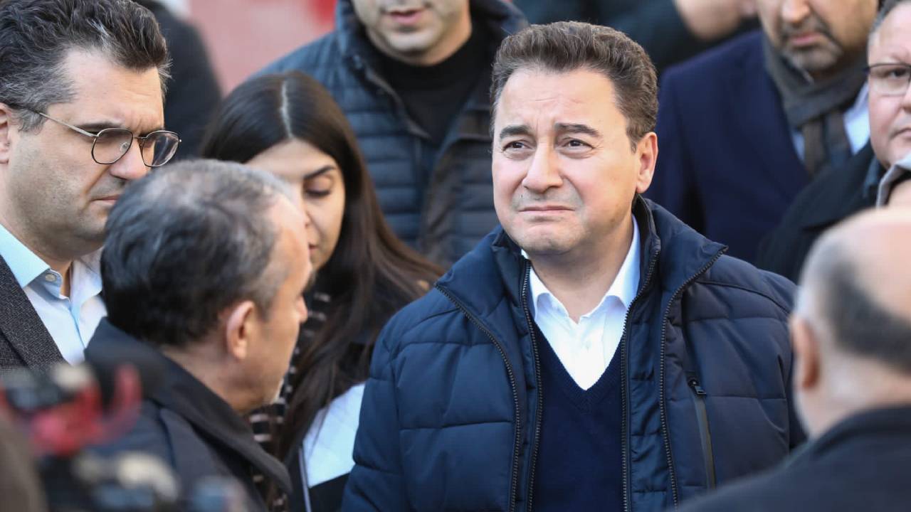 Foto - Ali Babacan’dan skandal benzetme! Hadi git işine be adam 