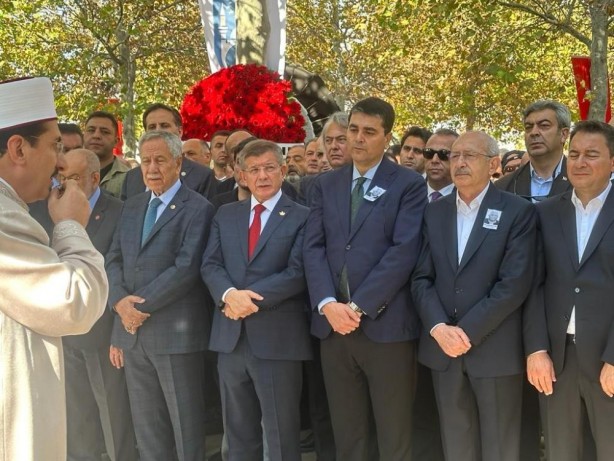 Ali Babacan'ın babası toprağa verildi