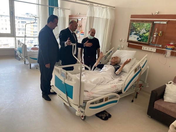 Foto - Ali Dede sözünü tuttu! Hastaneden çıktı sandığa gitti