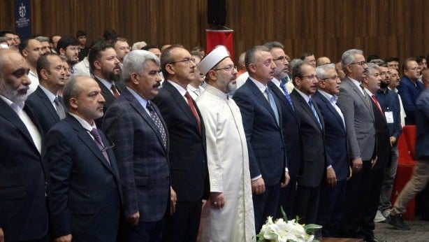 Foto - Ali Erbaş: Dünyada her dört saniyede bir insan açlıktan ölüyor