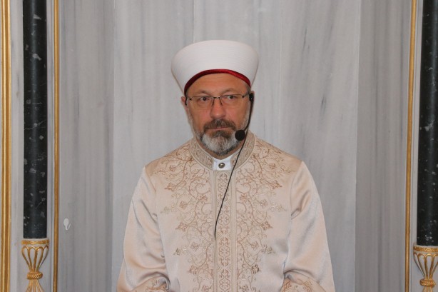 Ali Erbaş, Japonya'da cuma hutbesi irad etti