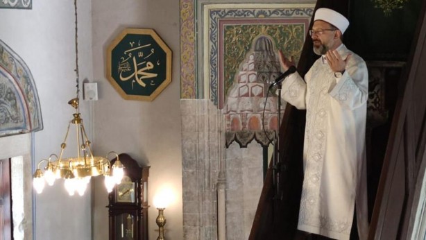 Ali Erbaş, Kosova'da hutbe irat etti: Bunlara karşı uyanık olalım