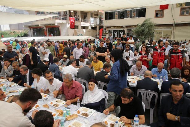 Foto - Ali Erbaş, Mardin'de mevlide katıldı