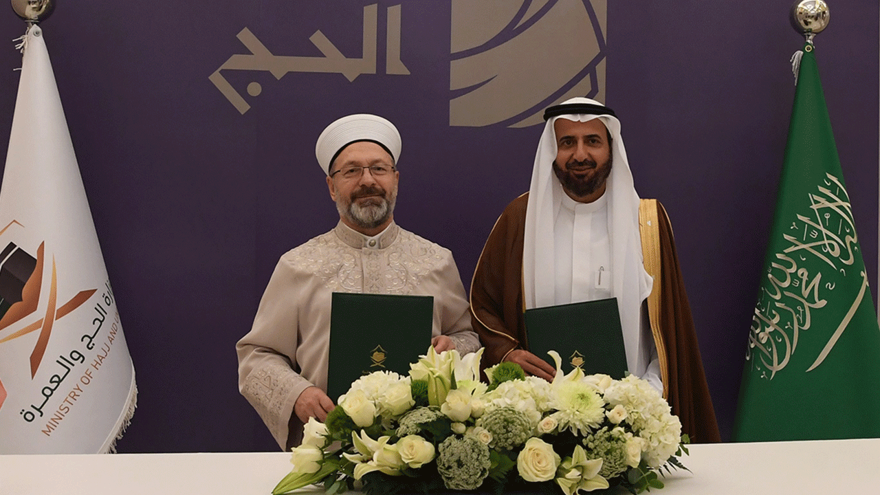 Ali Erbaş, Suudi Arabistan'da imzayı attı