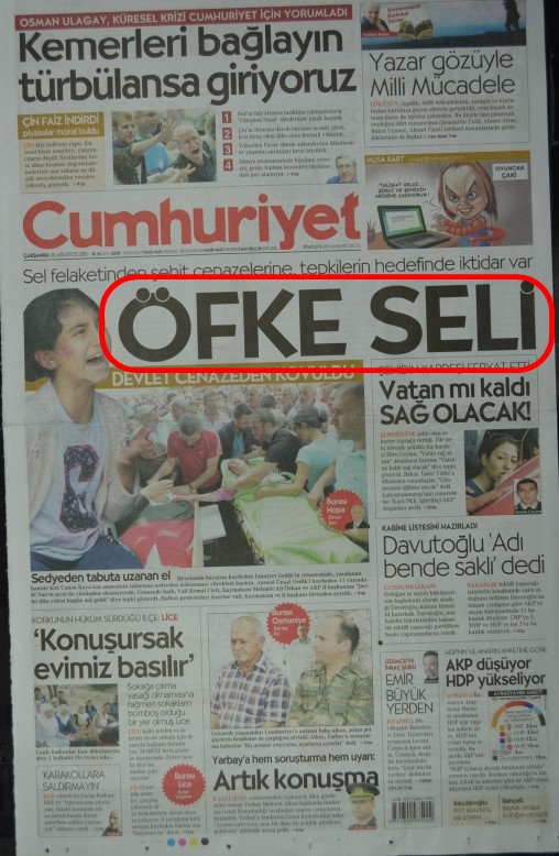 Foto - Ali İhsan Karahasanoğlu geçmiş 26 Ağustoslardaki gazete manşetlerini yorumladı