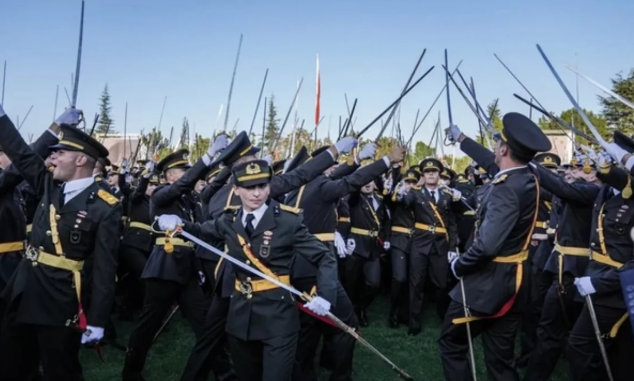 Foto - Ali Karahasanoğlu: "M. Kemal’in itleri" diye tahkir edilenler Baro’ya katılacak mı?
