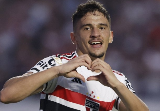 Ali Koç bu sefer bitirecek.. Ocak ayına günler kala yeni libero bombası Türkiye'ye duyurdular! İşte yeni yıldız herkesi mutlu edecek