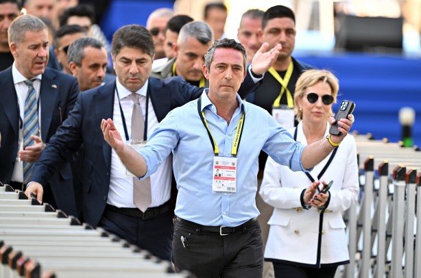 Foto - Ali Koç döneminde kaç teknik direktör değişti, kaç futbolcu alındı? Fenerbahçe'de Ali Koç kaç kupa aldı?