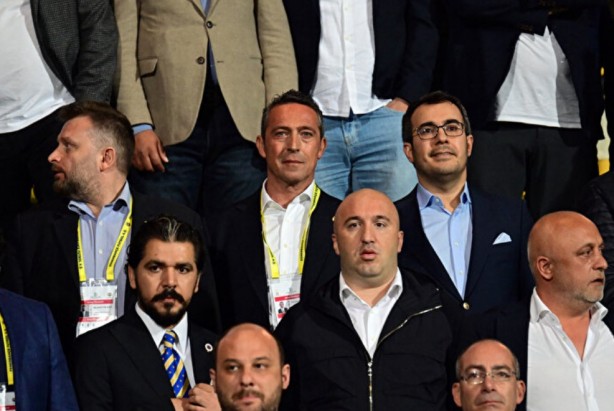 Foto - Ali Koç koskoca kulübü ne hale düşürdü! ‘Sahadan çekildiğinizde gurur duydum’