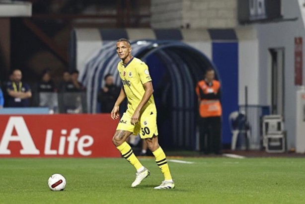 Foto - Ali Koç Mustafa Kemal ile uğraşacağına bunlarla ilgilense! Fenerbahçe’de Becao skandalı