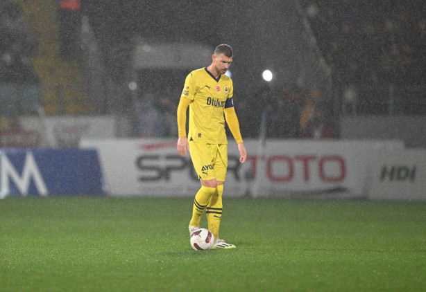 Foto - Ali Koç transferde son durumu açıkladı: 18 milyon euroluk transfer harekatı başlıyor: Okan Buruk istiyordu ama...