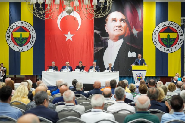 Foto - Ali Koç'tan yine garip bir çıkış daha! TFF başkanı değişti, Ali Koç değişmedi...