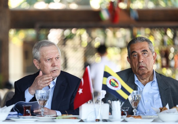 Foto - Ali Koç'un fiyaskosunu Aziz Yıldırım bitirecek! Süper Ligi yıldırım çarpacak!