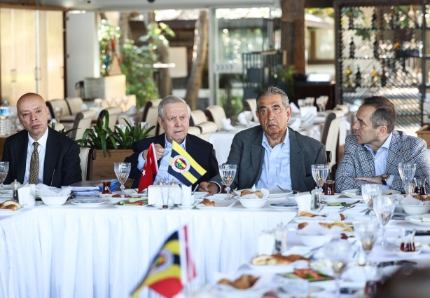 Foto - Ali Koç'un fiyaskosunu Aziz Yıldırım bitirecek! Süper Ligi yıldırım çarpacak!