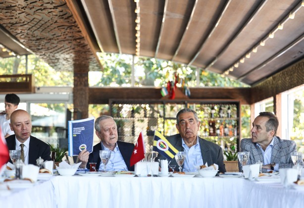 Foto - Ali Koç'un fiyaskosunu Aziz Yıldırım bitirecek! Süper Ligi yıldırım çarpacak!