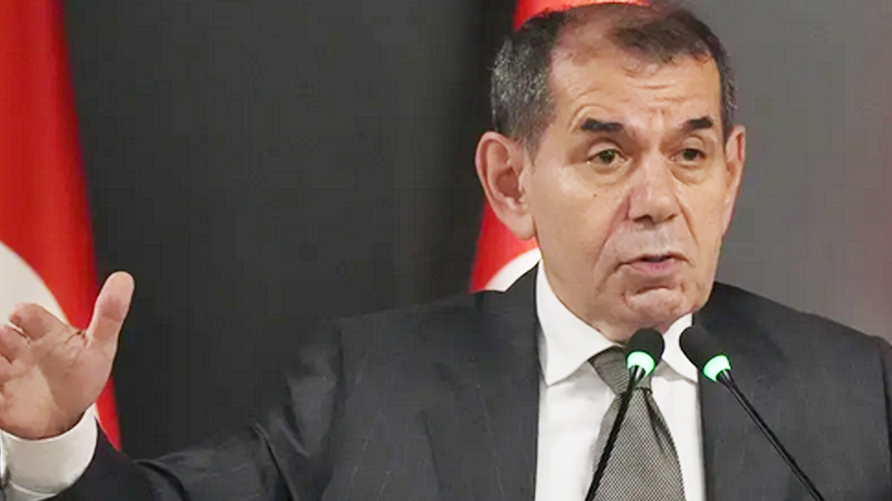 Foto - Ali Koç’un kuklası olmadı! Masaya yumruğunu vurdu ve TFF’ye salladıkça salladı…