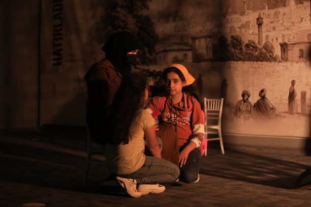 Foto - Alıkonulan kadınlar Esed'in zindanlarında yaşadıklarını resmetti