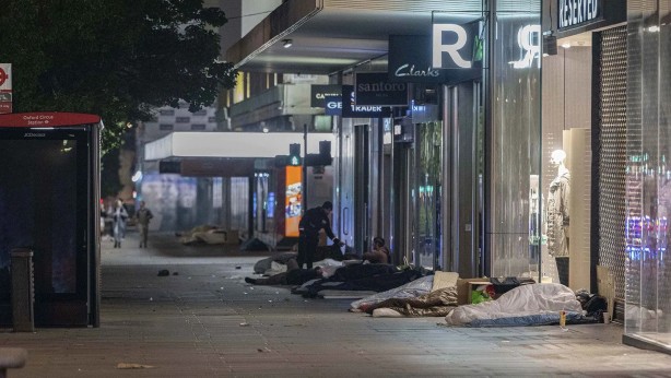 Foto - Alın size Avrupa! Burası otel deği̇l Londra sokakları