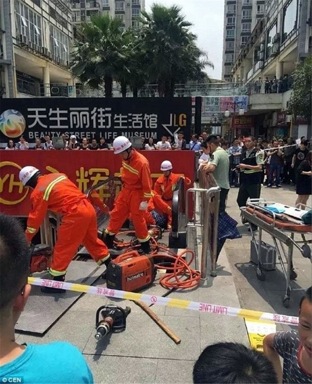 Foto - Alışveriş merkezinde korku dolu dakikalar