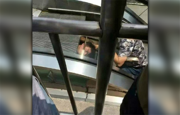 Foto - Alışveriş merkezinde korku dolu dakikalar