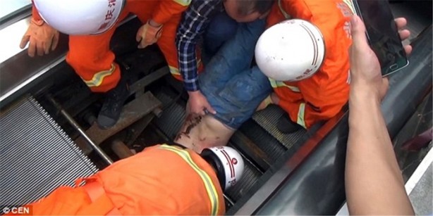 Foto - Alışveriş merkezinde korku dolu dakikalar