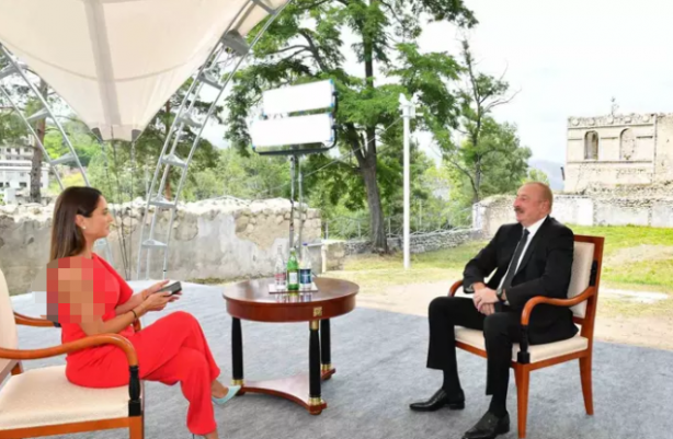 Foto - Aliyev açık açık uyardı... O ülkeye süre verdi