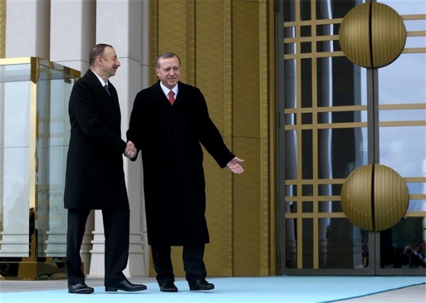 Foto - Aliyev Ankara'da