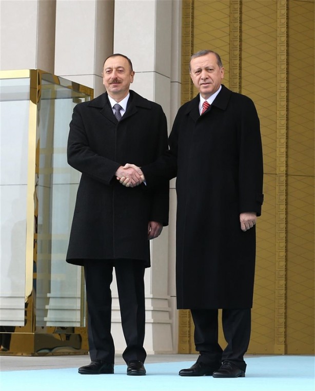 Foto - Aliyev Ankara'da