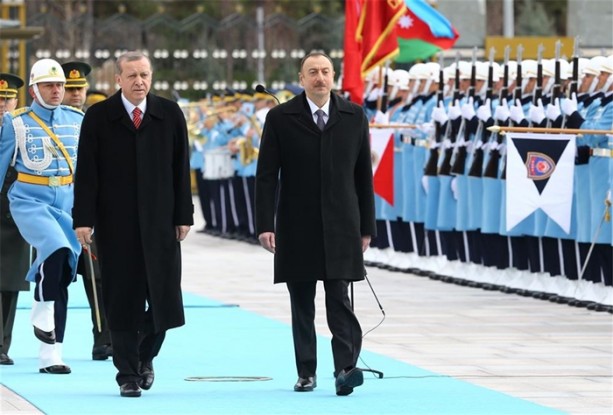 Foto - Aliyev Ankara'da