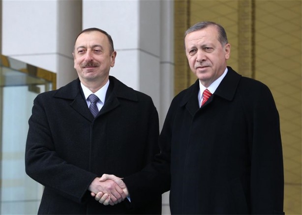 Foto - Aliyev Ankara'da