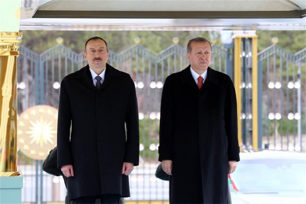 Foto - Aliyev Ankara'da
