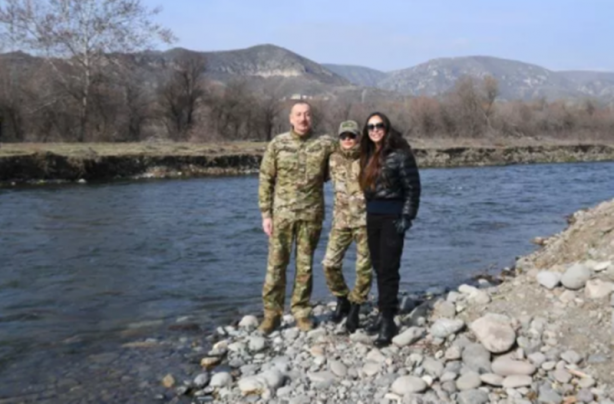 Foto - Aliyev, Ermenistan işgalinden kurtarılan bölgelerde!