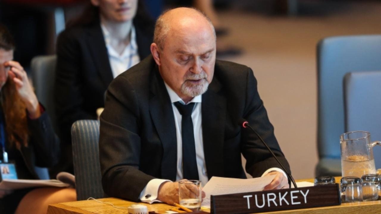 Foto - Aliyev yönetiminden "Bu da nereden çıktı şimdi" dedirten karar! Türkiye yerine o ülkeyi desteklediler