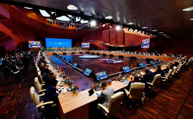 Foto - Aliyev'den Fransa'ya ültimatom: Soykırımlar için özür dile, o adalardan çık!